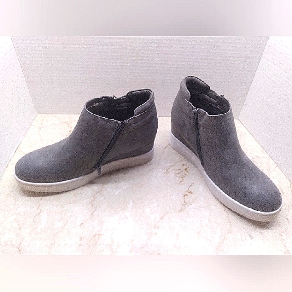 Dream Pairs Women's Slip on High Top Wedge Sneakers Hidden